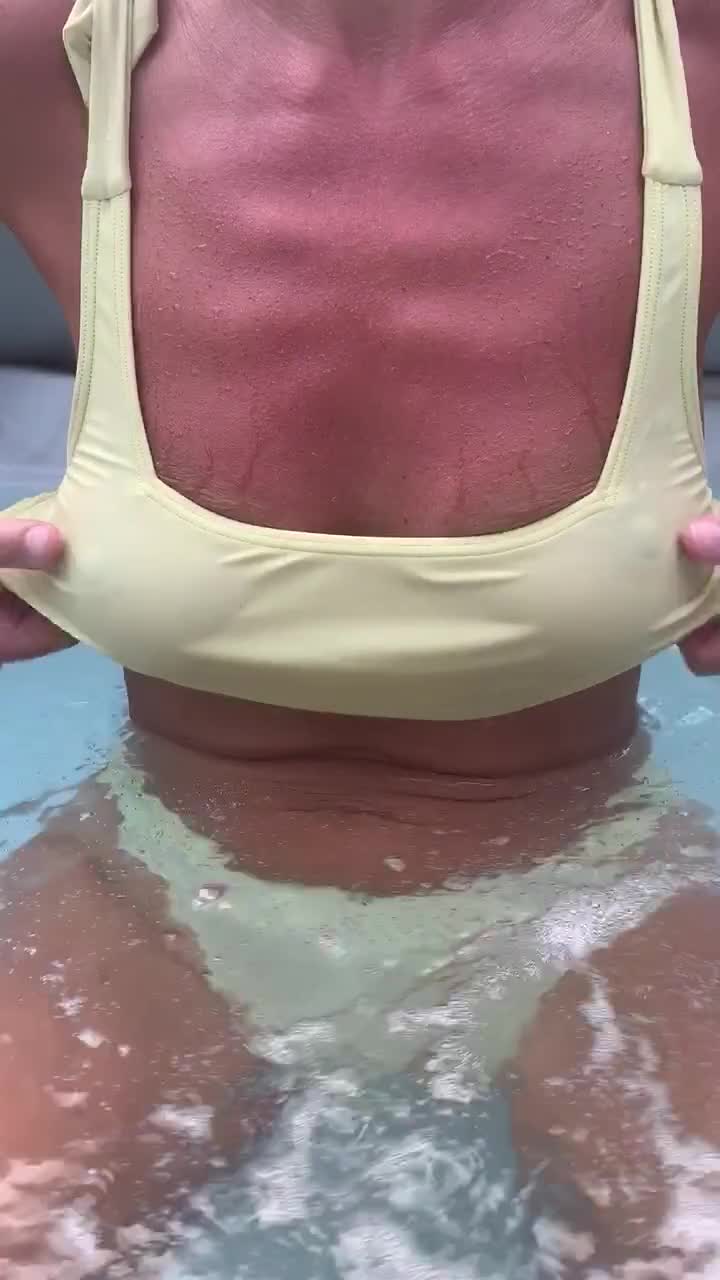 Pic #1Hot Tub Reveal - Big Tits, Wife/wives, Amateur, Big Nipples
