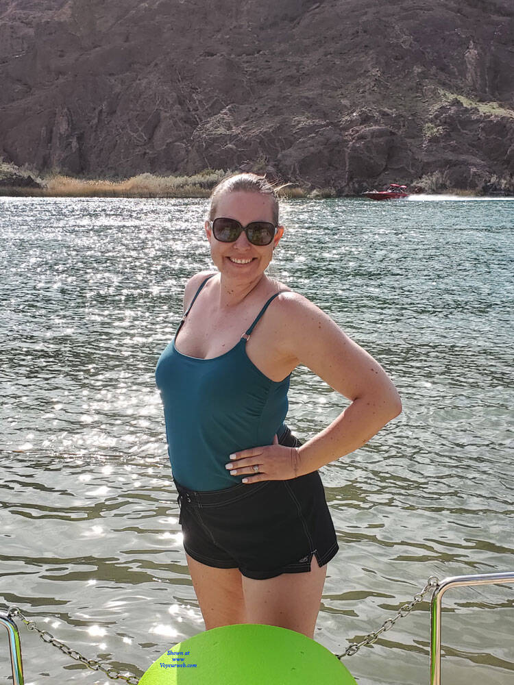 Pic #1 Socal Wife - Mature, Wife/wives, Dressed, Amateur