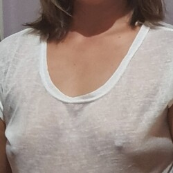 My medium tits - Apple