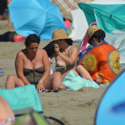 Pic #1 South Of France On Beach This Summer 4 - Topless Girls, Beach, Brunette, Outdoors, Beach Voyeur