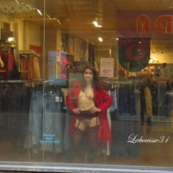 Pic #1 Labouisse31 In The Store Window - Pantieless Girls, Big Tits, Public Exhibitionist, Flashing, Public Place, Amateur