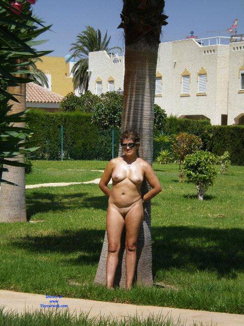 Pic #1Madura Exhibida - Nude Amateurs, Brunette, Mature, Outdoors, Amateur