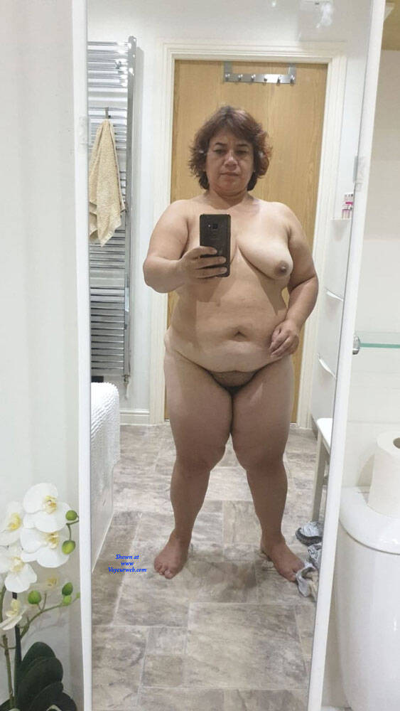 Pic #1Colombian Mature Living In England - Nude Friends, Big Tits, Brunette, Mature, Bush Or Hairy, Amateur