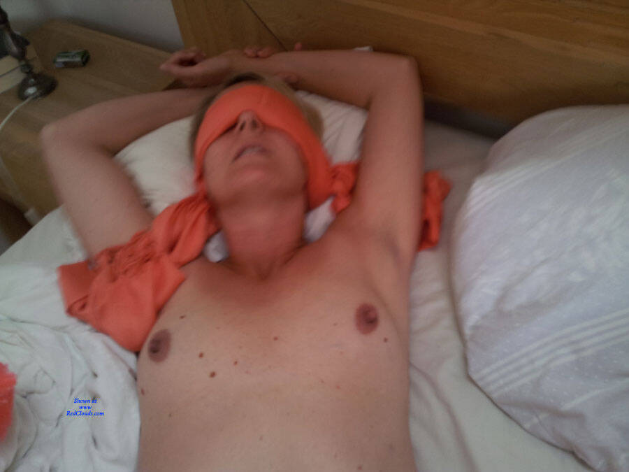 Pic #1Blindfolded Again - Nude Girls, Toys, Bush Or Hairy, Amateur