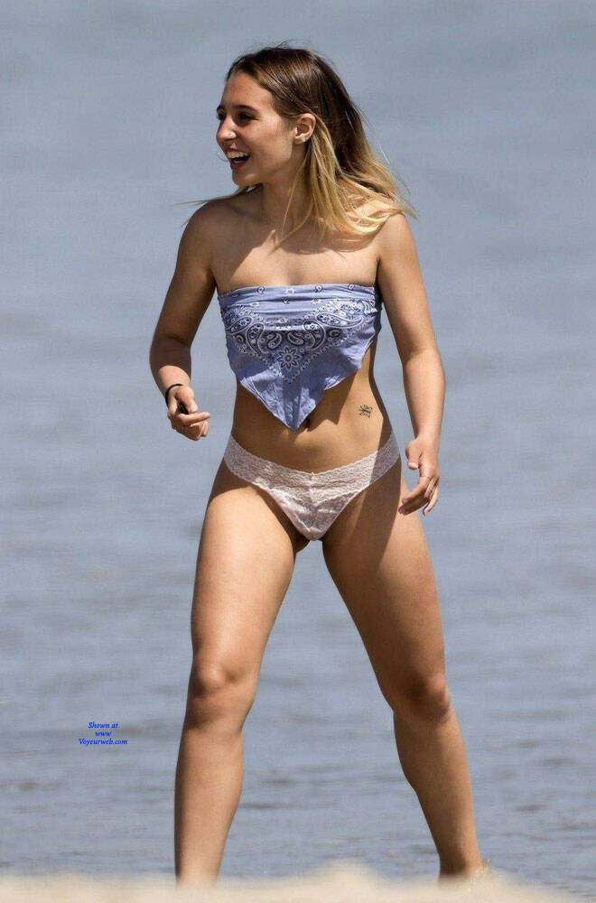 Pic #1Random Girl At Beach - Outdoors, Beach Voyeur