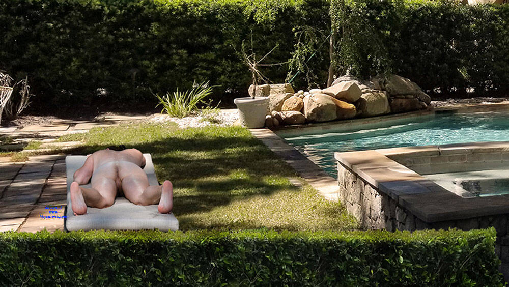 Pic #1Lucky Walk - Nude Girls, Outdoors