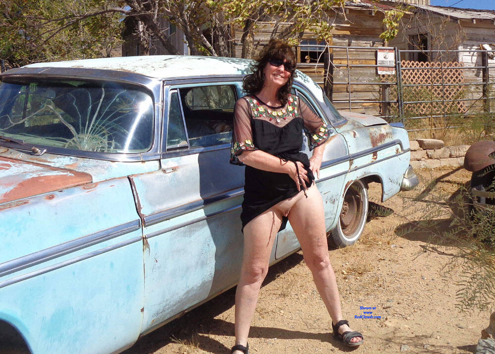 Pic #1Showing Off - Nude Amateurs, Big Tits, Brunette, Outdoors, Amateur