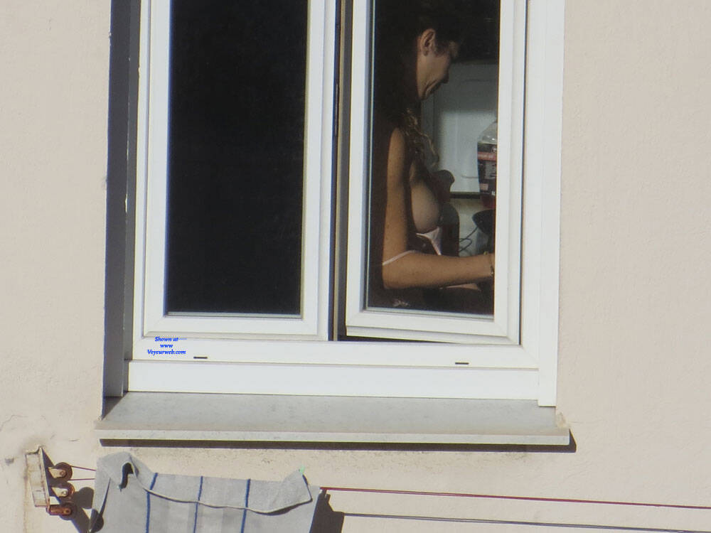 Pic #1Oops!!! Nip Slip - Voyeur