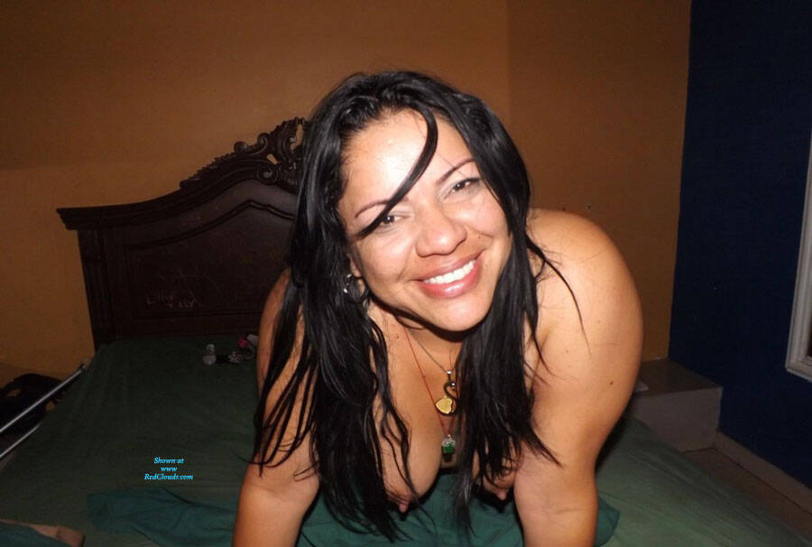 Pic #1La Prima Cachua 2 - Nude Amateurs, Big Tits, Brunette, Mature, Penetration Or Hardcore, Pussy Fucking, Amateur