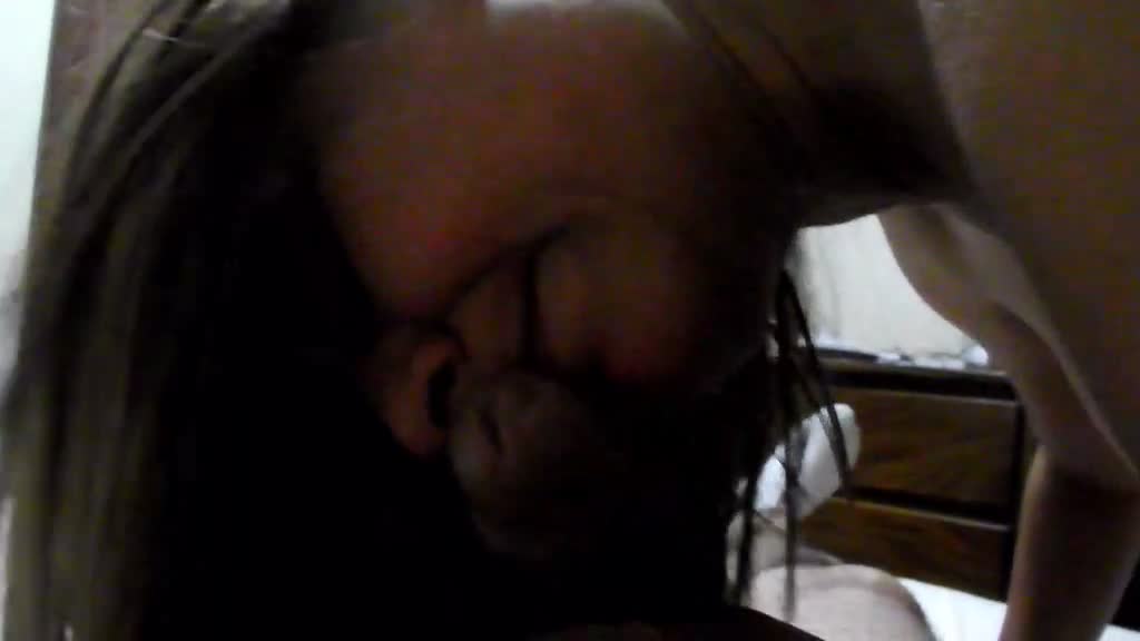 Pic #1Mamando Huevo 3 - Brunette, Blowjob, Amateur