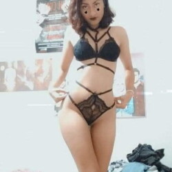 Pic #1 What Do You Think? - Brunette, Lingerie, Amateur