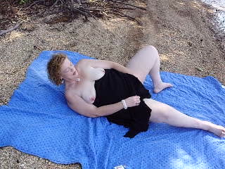 Pic #1Playing On A Blanket - Big Tits, Outdoors