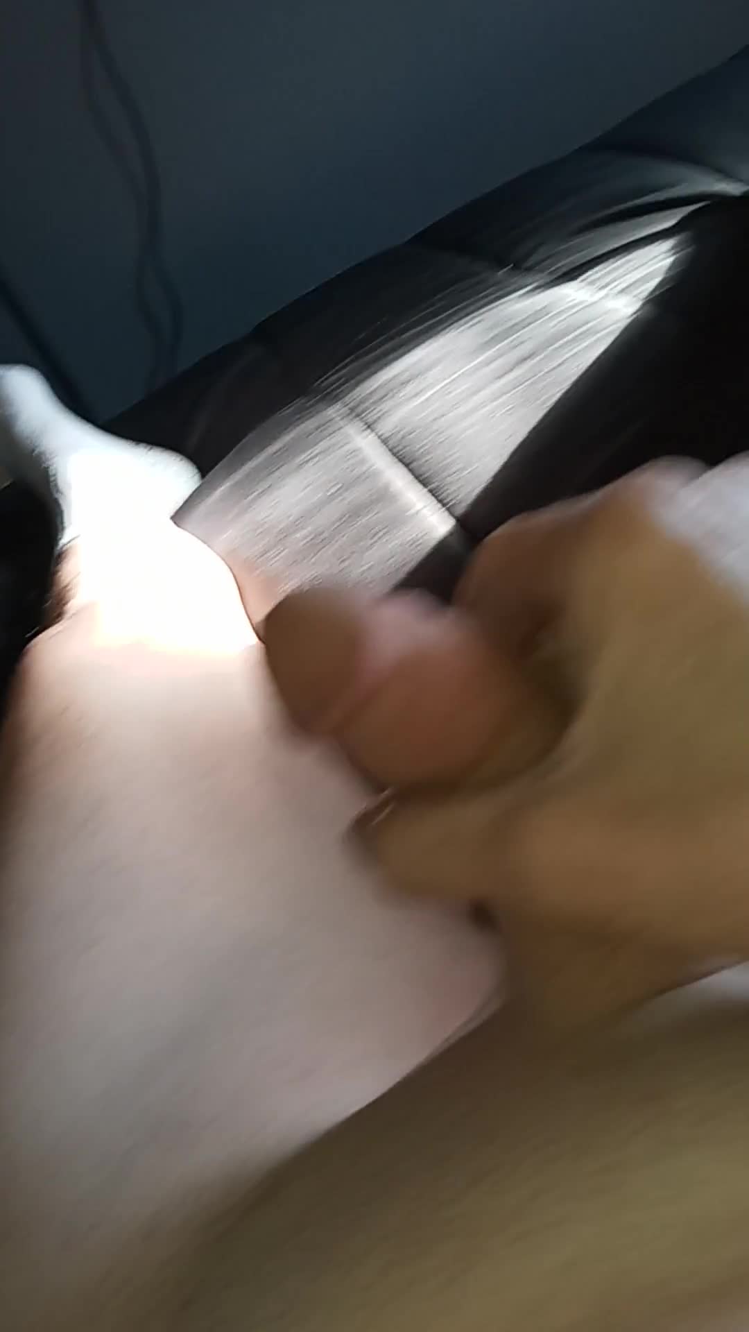 Pic #1M* Dan Gromek Jerking Off