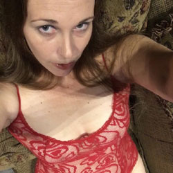 Pic #1 Random Selfies - Big Tits, Brunette, Amateur