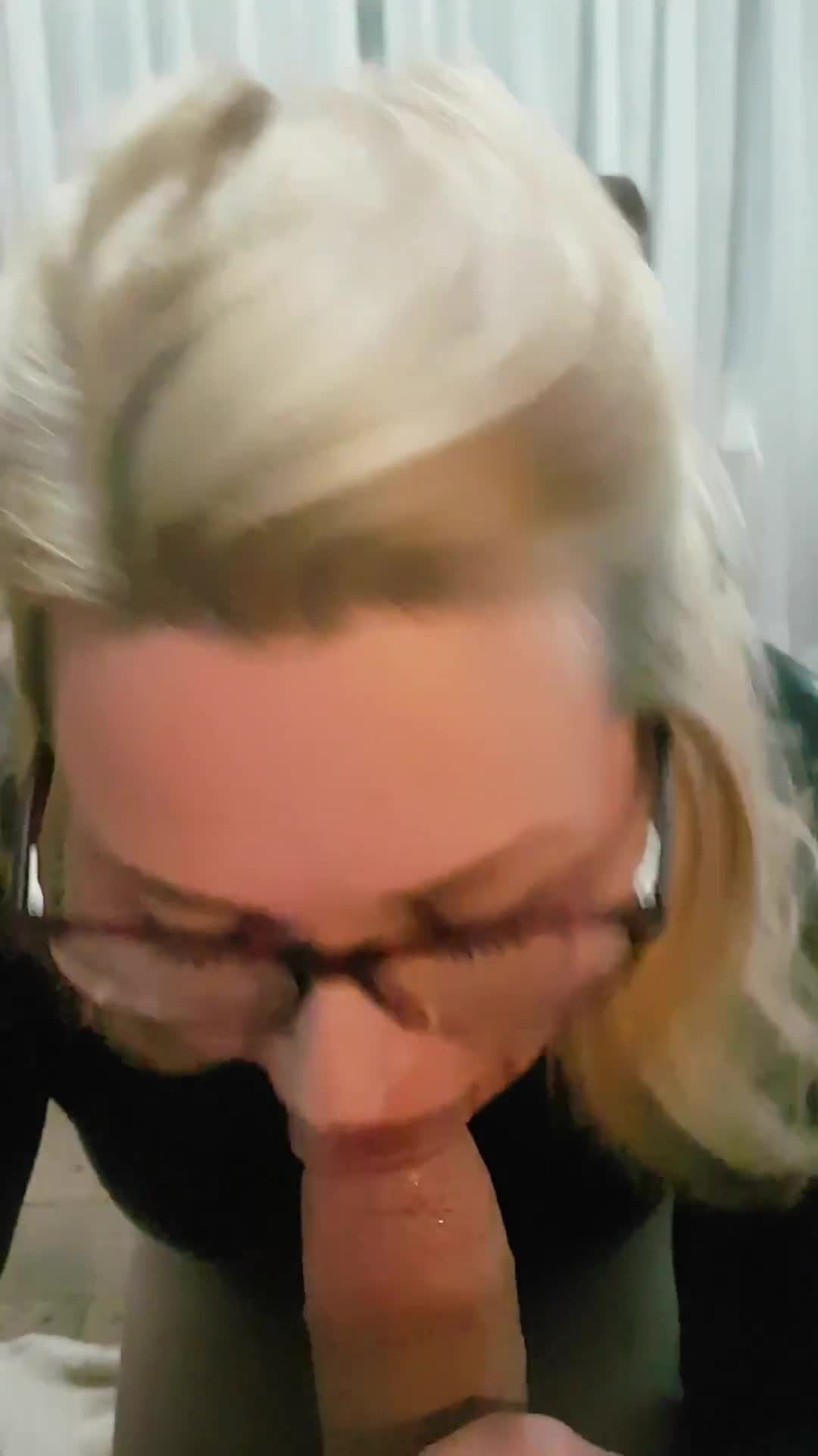 Pic #1Pamela Throats Dick And Shakes Big Ass - Blonde, Amateur