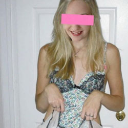 Pic #1 Our Barbie Aunt - Nude Girls, Blonde, Amateur