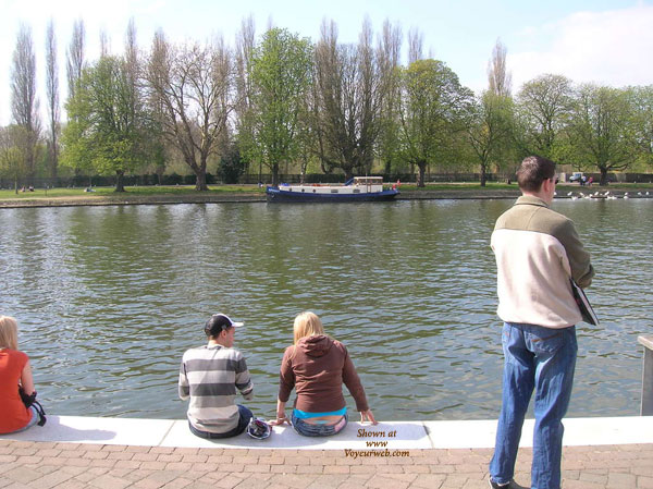 Pic #1London Ladies Upskirt/thong Volume 2