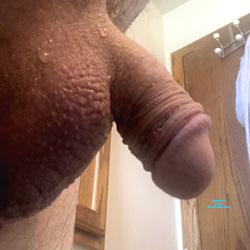Pic #1Hangin' around.