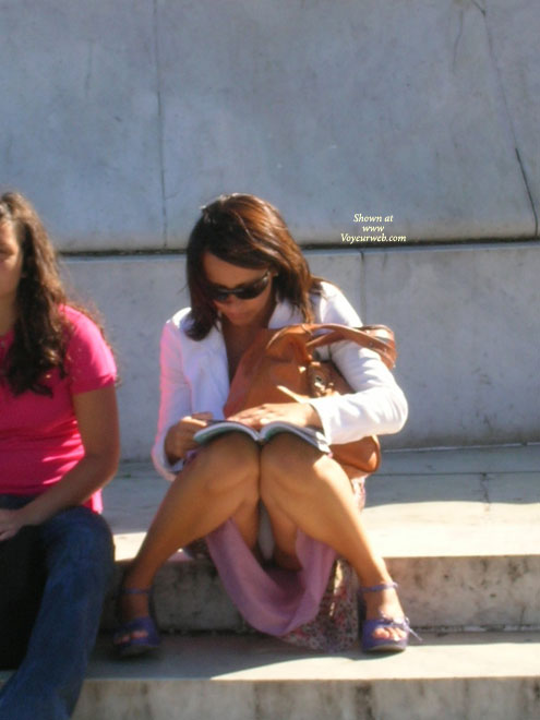 Pic #1 London Ladies Upskirt/thong Volume 4