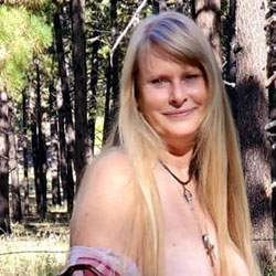 Pic #1Sweet Laurie Smith - Blowjob, Close-ups, Medium Tits, Nude Amateurs, Round Ass, Shaved