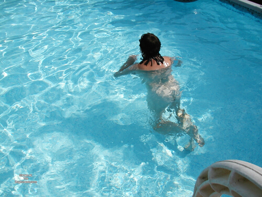 Pic #1 My wife's ass - Debbie