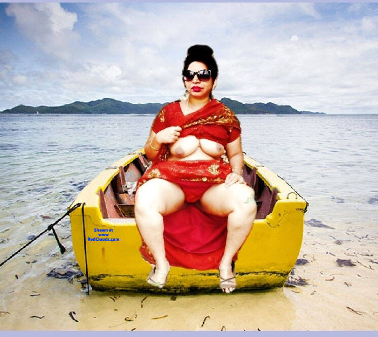 Pic #1Showing boobs - Big Tits, Bush Or Hairy, Hanging Tits, Natural Tits, Outdoors, Pussy