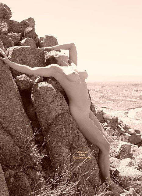 Pic #1Hot In The Desert
