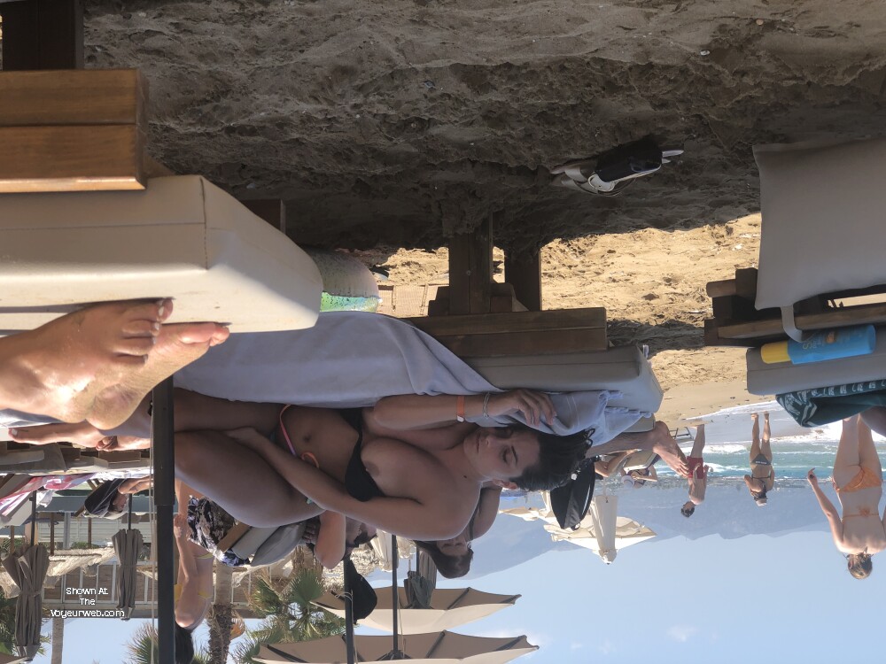 Pic #1Girl sleeping on the beach - Beach, Beach Pussy, Big Ass, Big Tits, Bikini Voyeur, Outdoors, Public Exhibitionist, Public Place