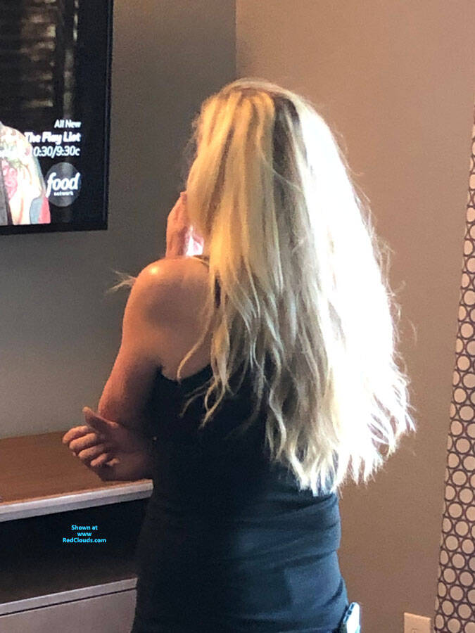 Pic #1Exposed at BW3 - Pantieless Wives, Big Ass, Blonde, Flashing, Public Place, Wife/wives, Pussy, Upskirt Pussy, No Panties On, Legs Spread Wide Open