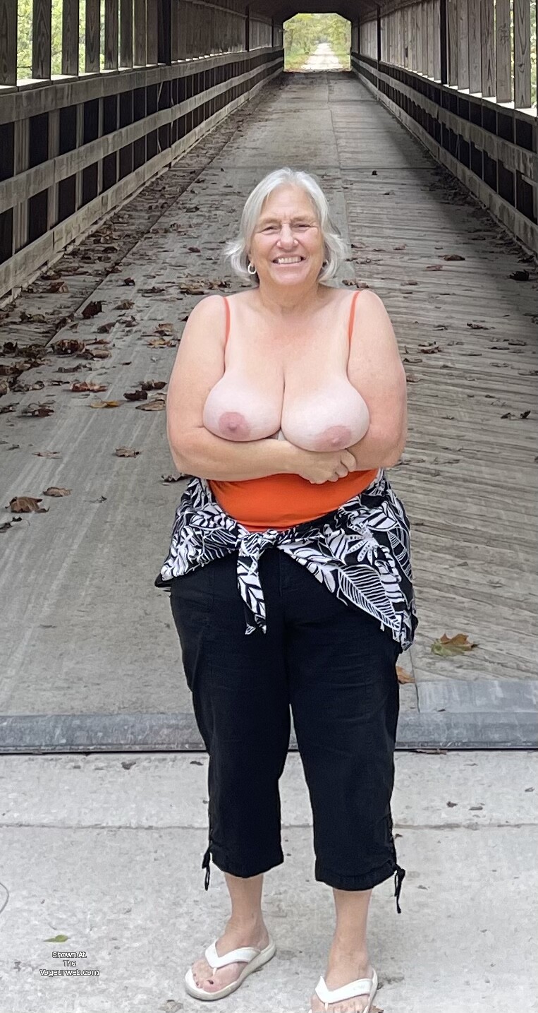 Pic #1 Extremely large tits of my wife - Sweetsandy57 