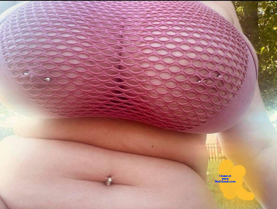 Pic #1Random pics 2 - Amateur, Big Ass, Big Tits, Fingering Pics, Outdoors, Pussy, Shaved
