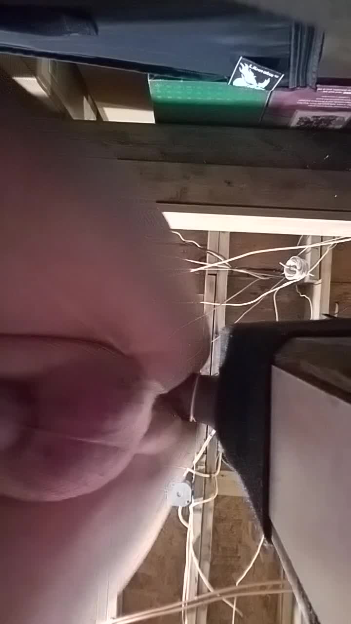 Pic #1Stretching my ass for bigger!