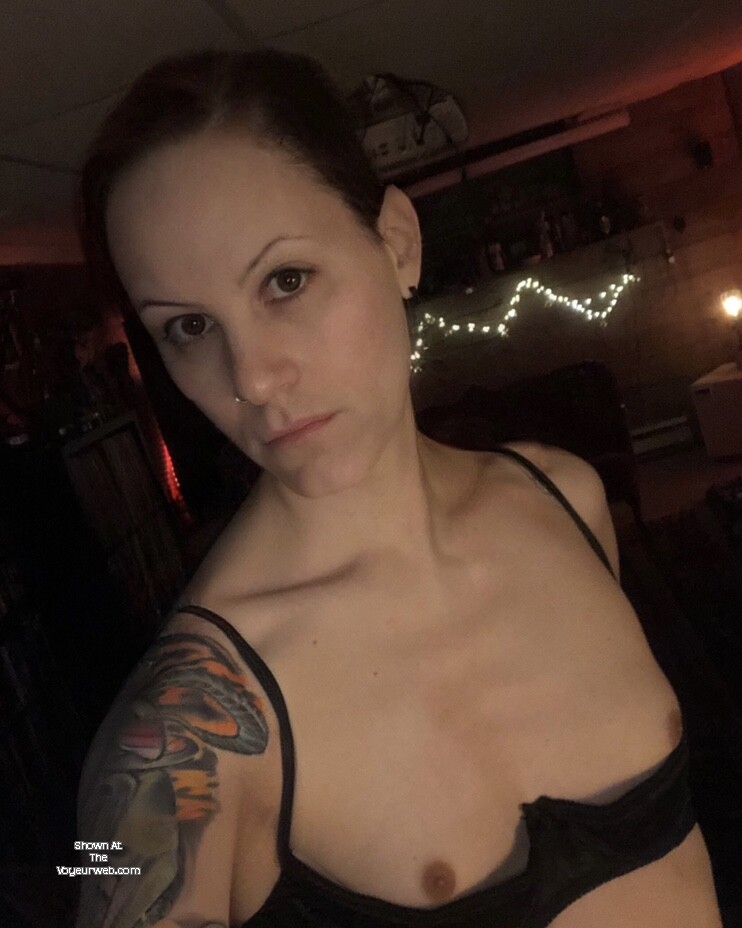 Pic #1 My very small tits - Amber