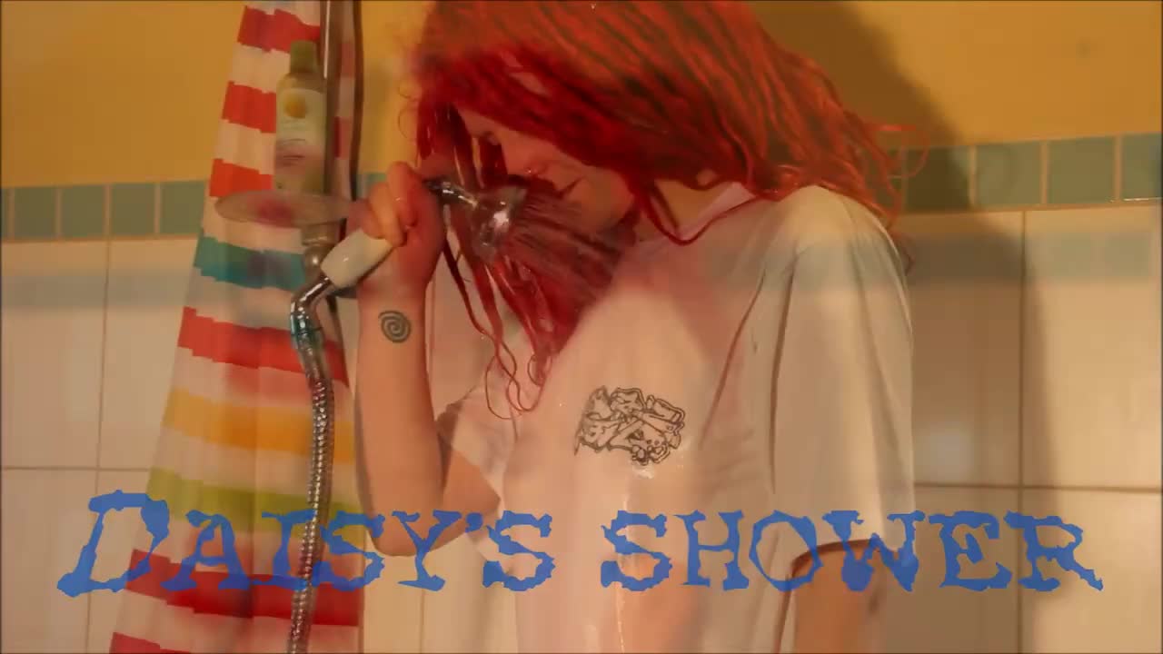 Pic #1Daisy plays in the shower