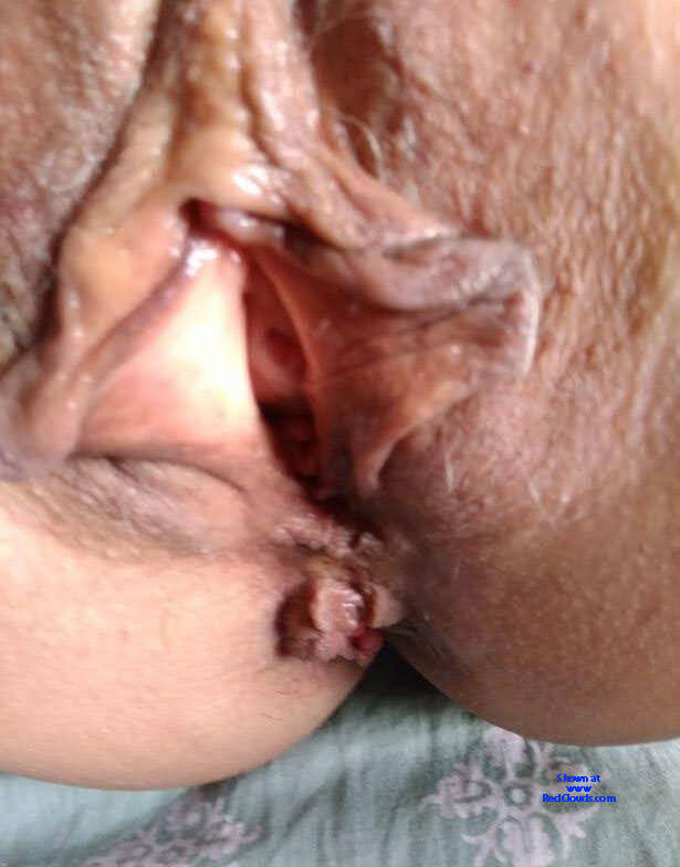 Pic #1Open pussy