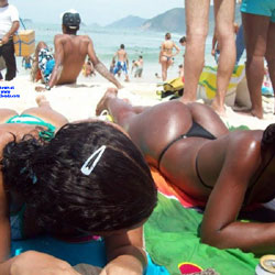 SELMA AND FRIENDS IN BEACHES