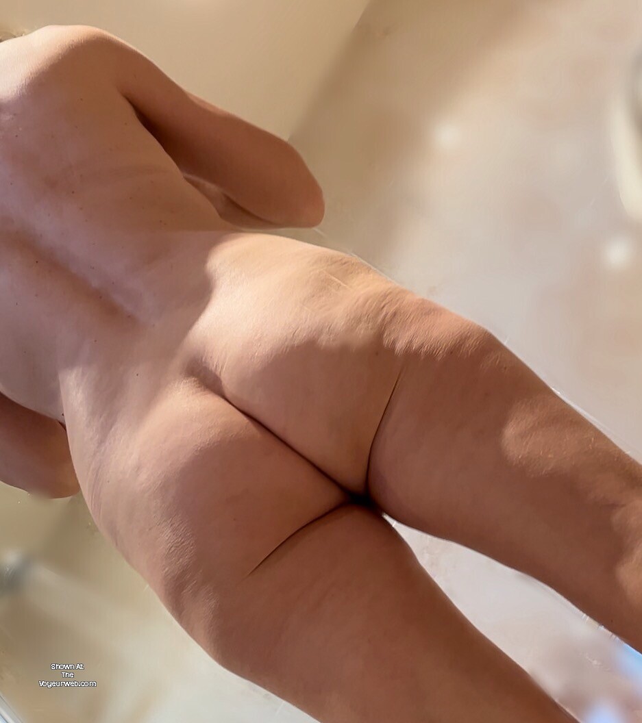 Pic #1 My wife's ass - AAASandy