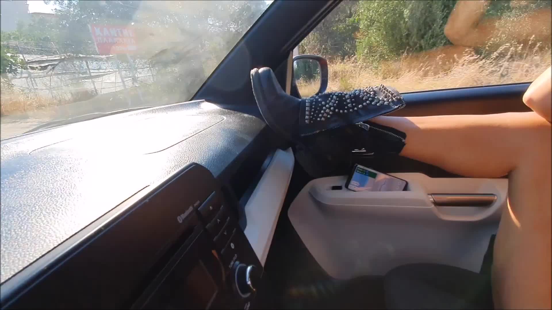 Pic #1Un piccolo assaggio in macchina..