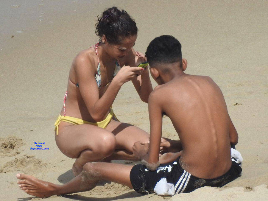 Pic #1YELLOW BIKINI FROM BRAZIL