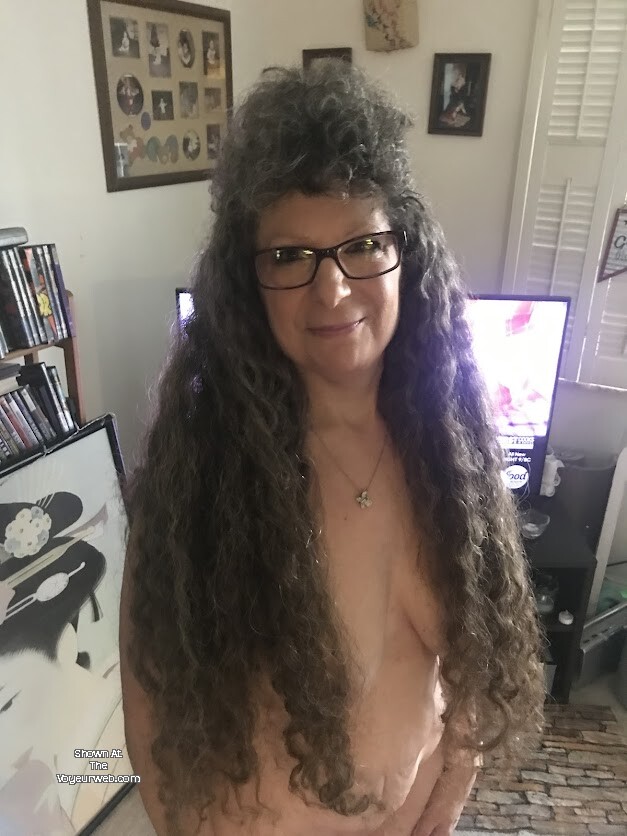 Pic #1 Medium tits of my girlfriend - Felice