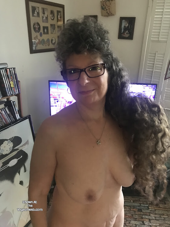 Pic #1 Medium tits of my girlfriend - Felice