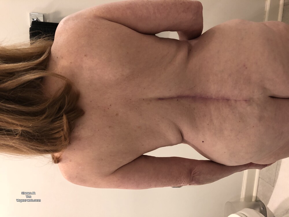 Pic #1 My wife's ass - Sexygingersara 