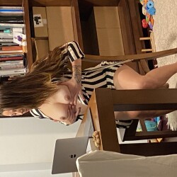 Large tits of my girlfriend - Abril