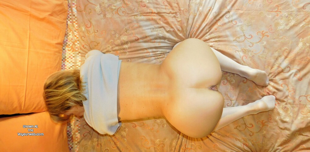 Pic #1 My wife's ass - bellafiga