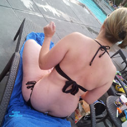 Pic #1 Busting out of rasta bikini at neighbors complex pool