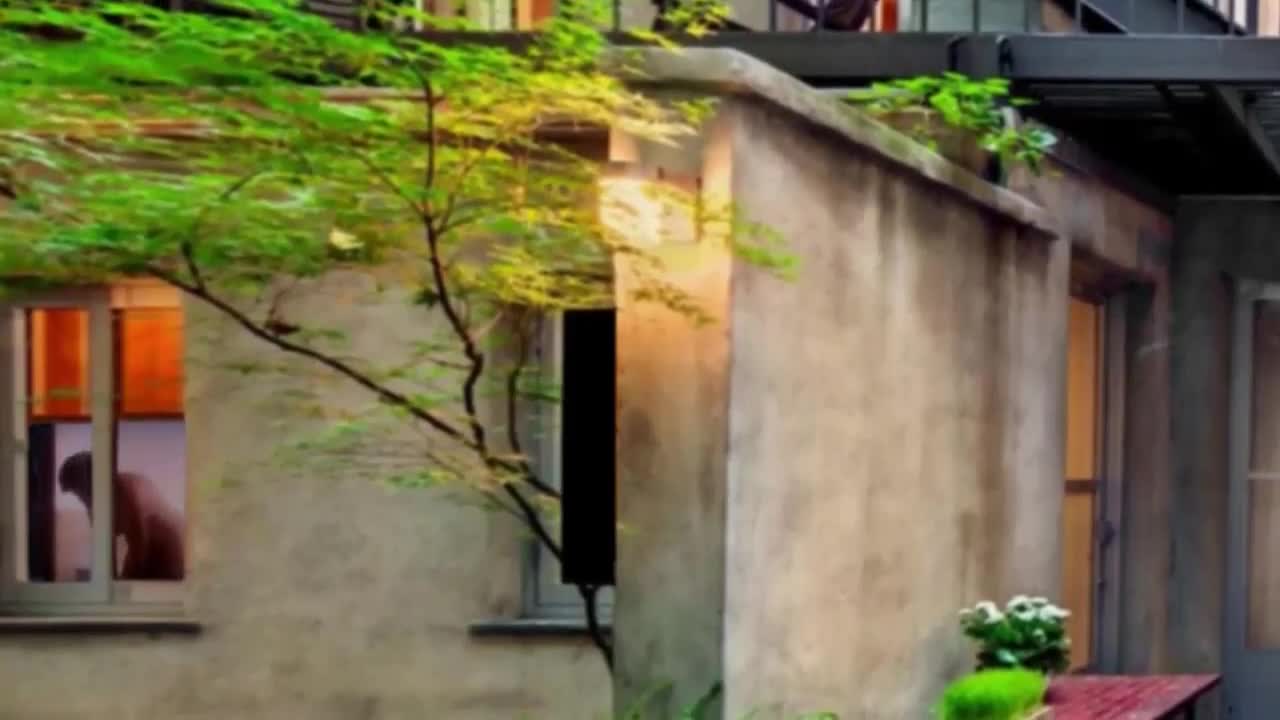 Pic #1In the house nearby