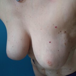 Medium tits of a neighbor - Janis