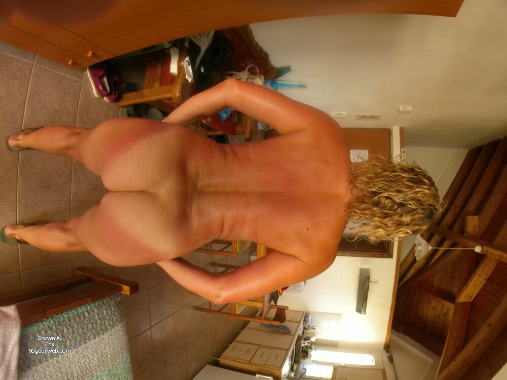 Pic #1 My wife's ass - Kitty