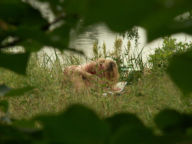 Pic #1*JO Hottie Giving Head On Nature