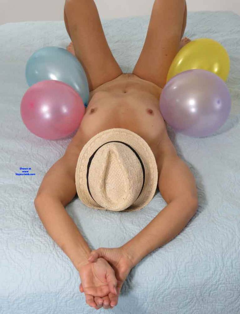 Pic #1Mariska and her Balloons